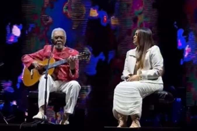 Preta Gil canta ao lado do pai, Gilberto Gil, e emociona fãs