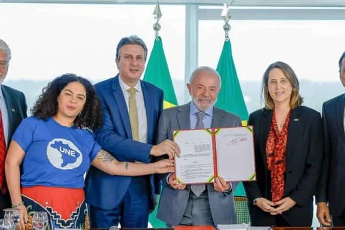 Governo proíbe EAD em cursos de medicina, direito, odontologia, enfermagem e psicologia