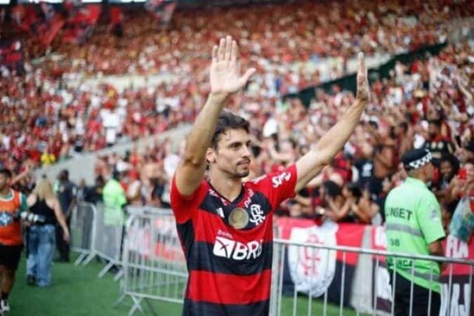 Rodrigo Caio volta ao Flamengo e fará parte da comissão técnica de Filipe Luís