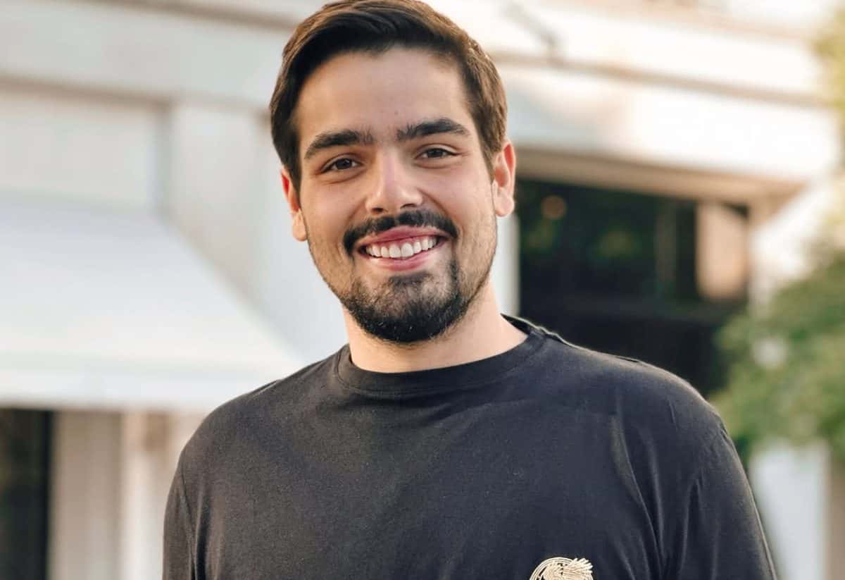 SBT oficializa contratação de João Silva