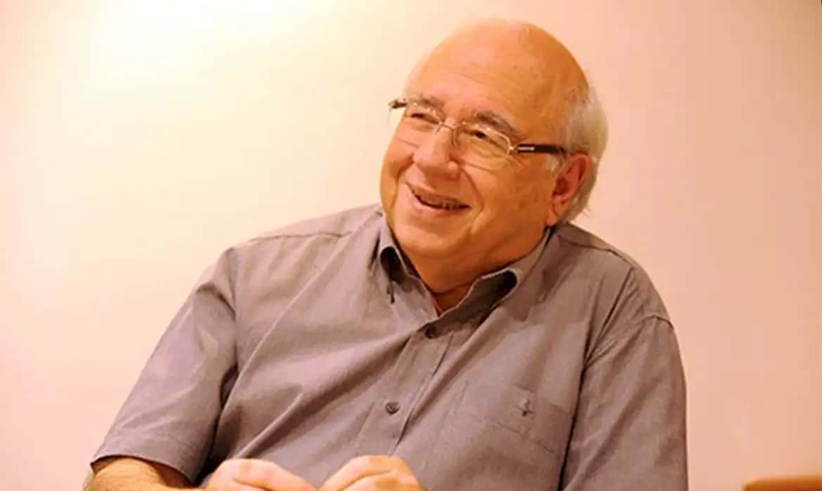 Morre o escritor Luis Fernando Verissimo, aos 88 anos