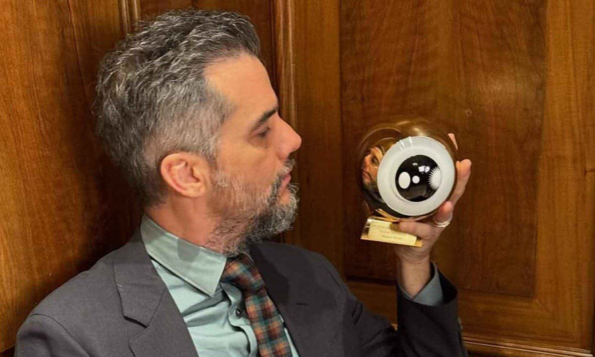 Wagner Moura vence Golden Eye e coloca Brasil na rota do Oscar 2026