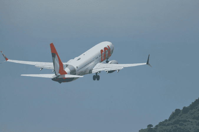 Novas tarifas da GOL restrigem bagagem internacional e alteram voos nacionais