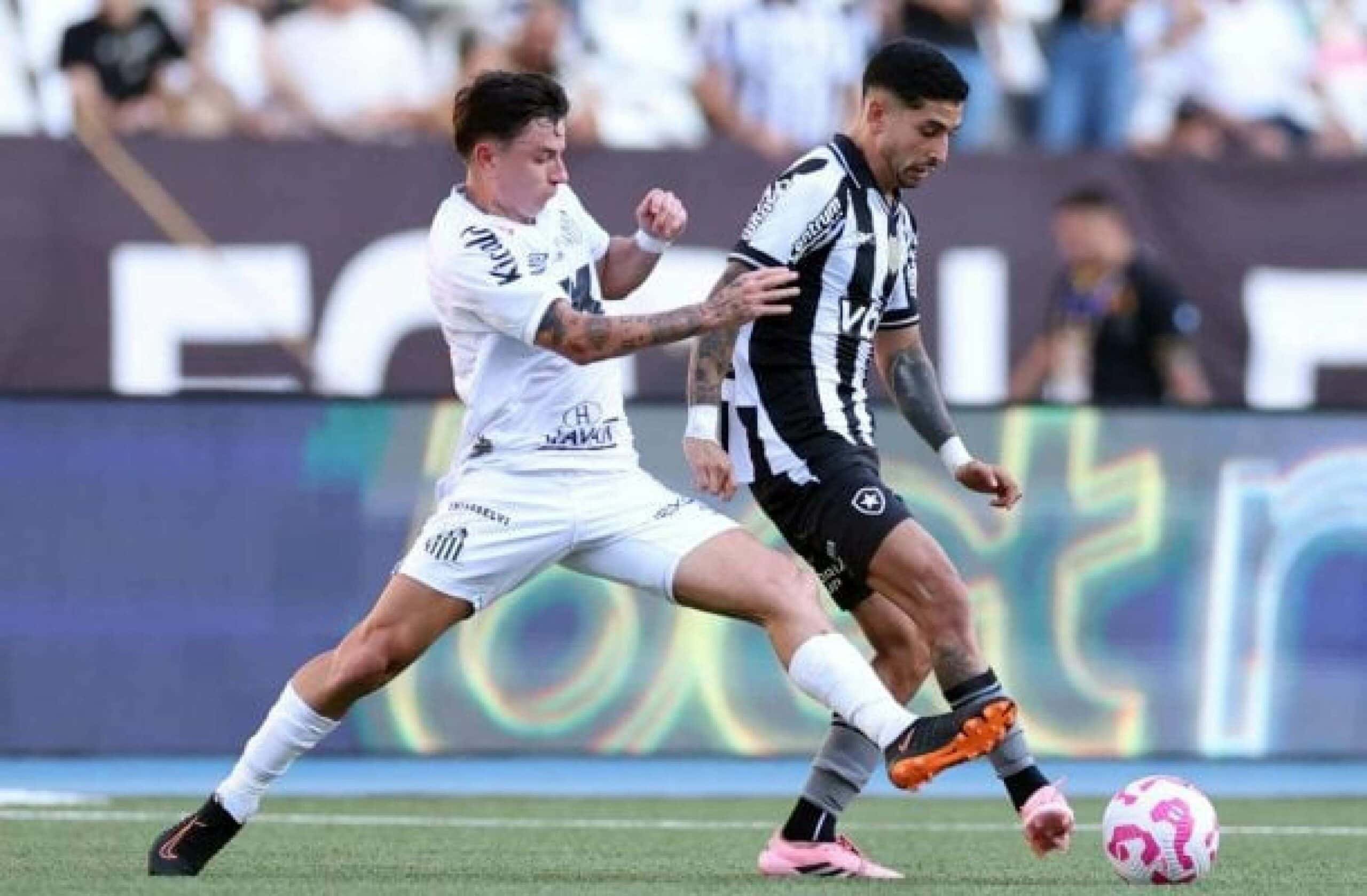 Botafogo e Santos fazem jogo movimentado e ficam no empate no Nilton Santos