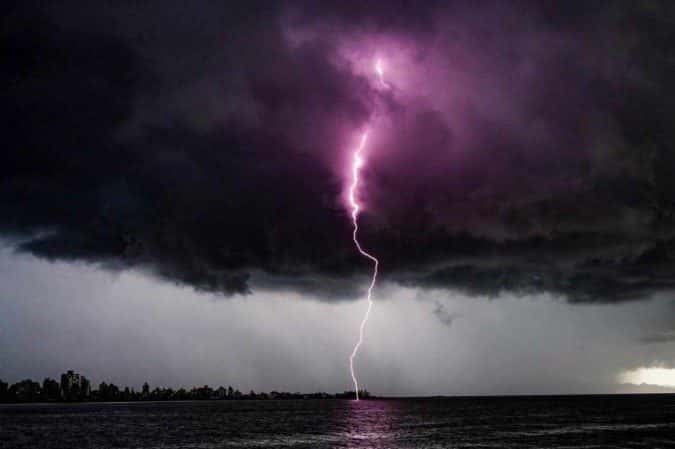 Santa Catarina confirma três tornados e segue com ventos fortes