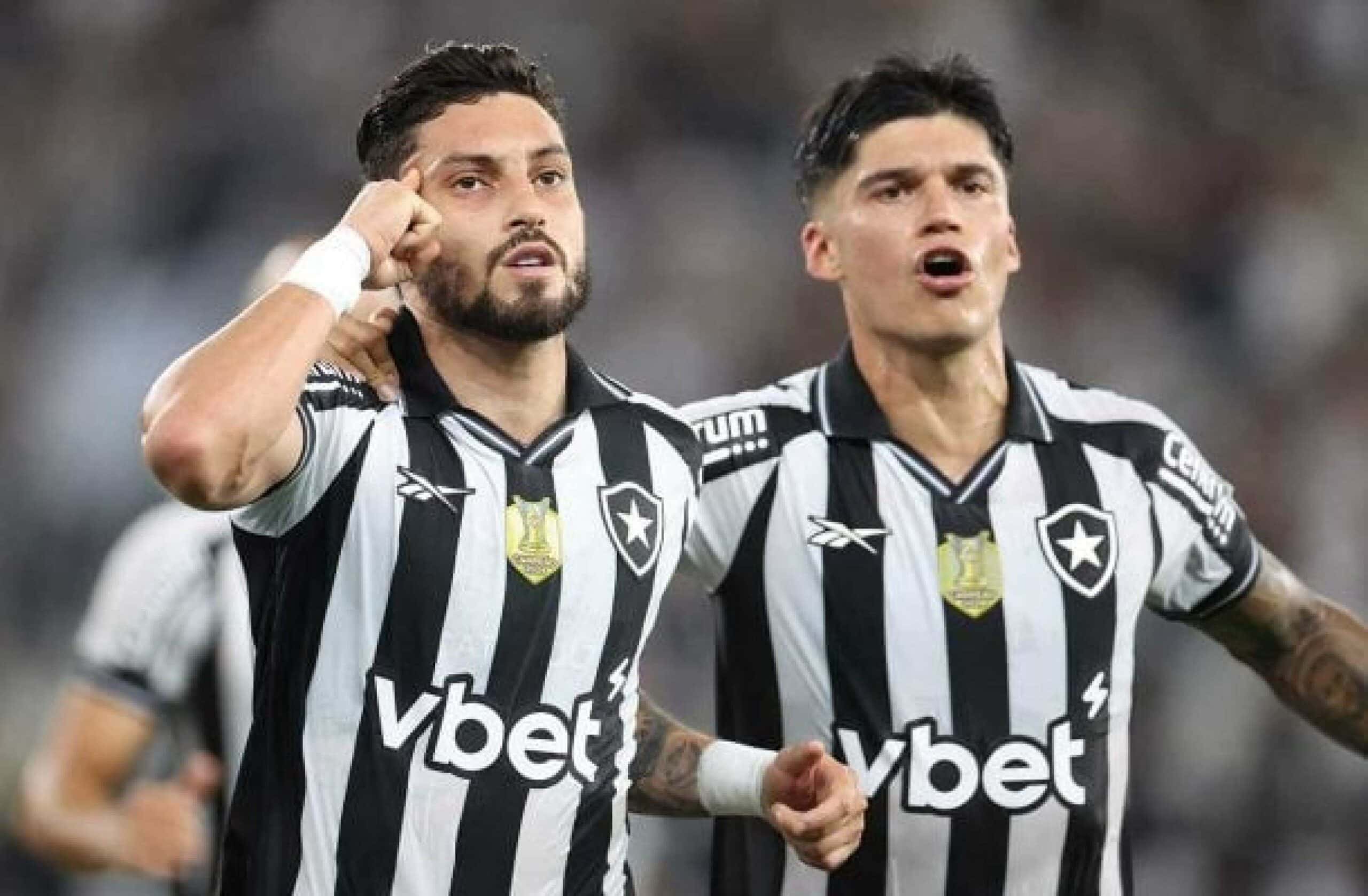 Botafogo se impõe em casa, derrota o Vasco e cola no G5 da Série A