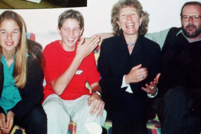 Mansão da família Richthofen vira ‘ponto turístico’ e preocupa vizinhança e autoridades