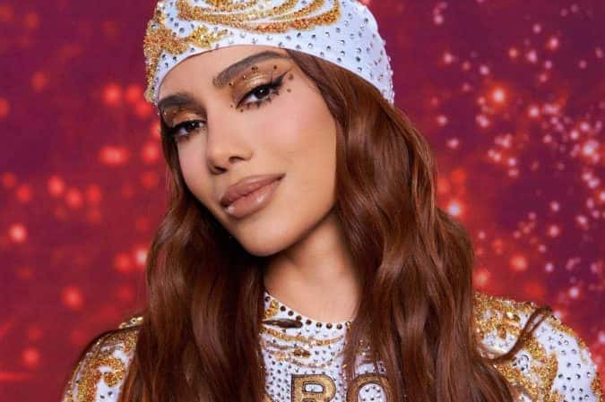 Bloco da Anitta reúne multidão e famosos no centro do Rio