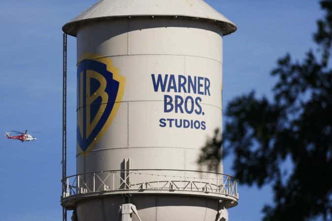 Paramount fecha acordo para comprar Warner Bros por US$ 110 bi