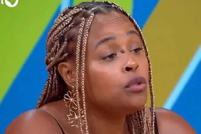 Ex-atriz da Globo rasga o verbo contra diretor da emissora: ‘Racista e abusivo’