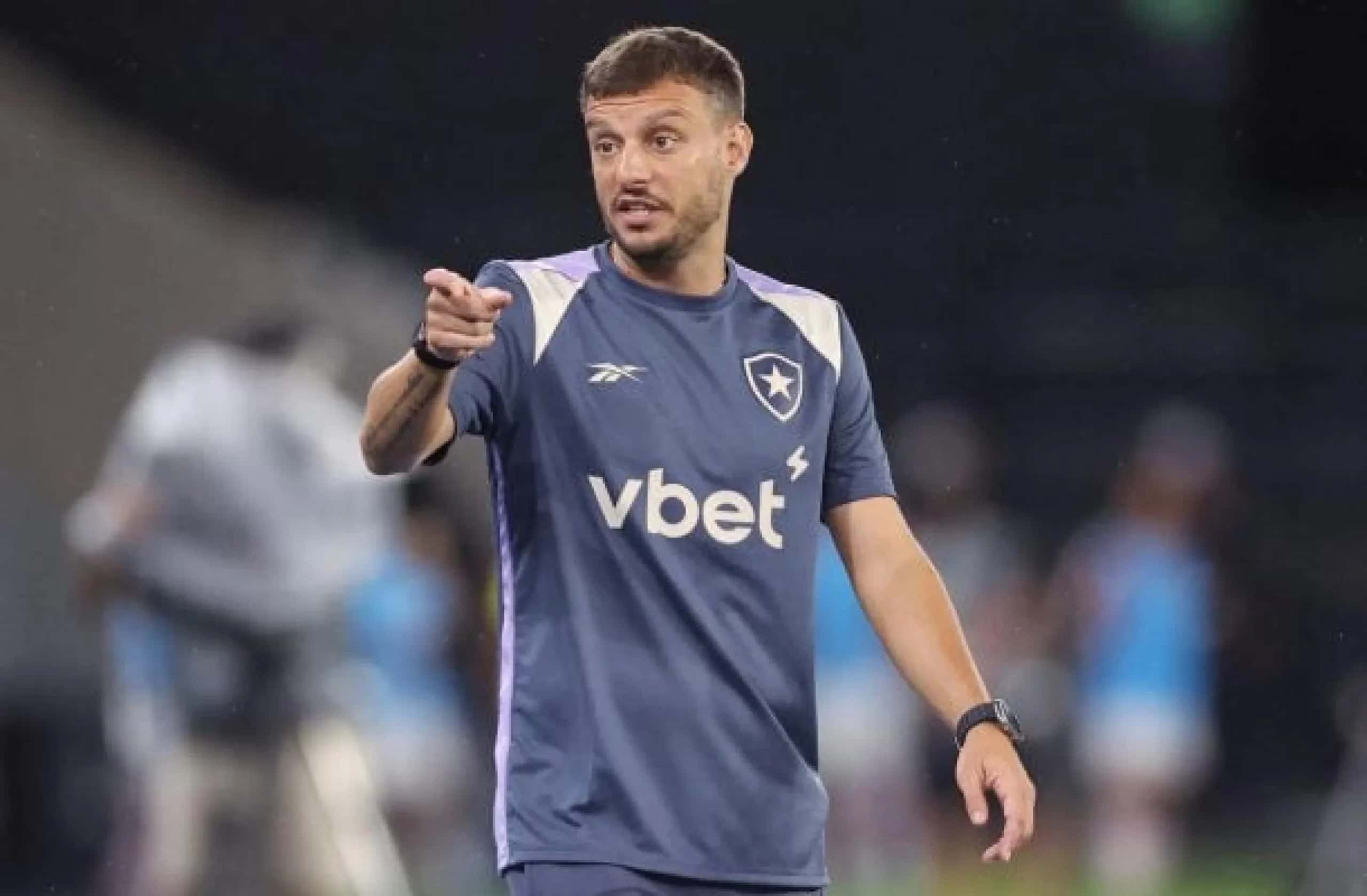 Botafogo demite técnico Martin Anselmi