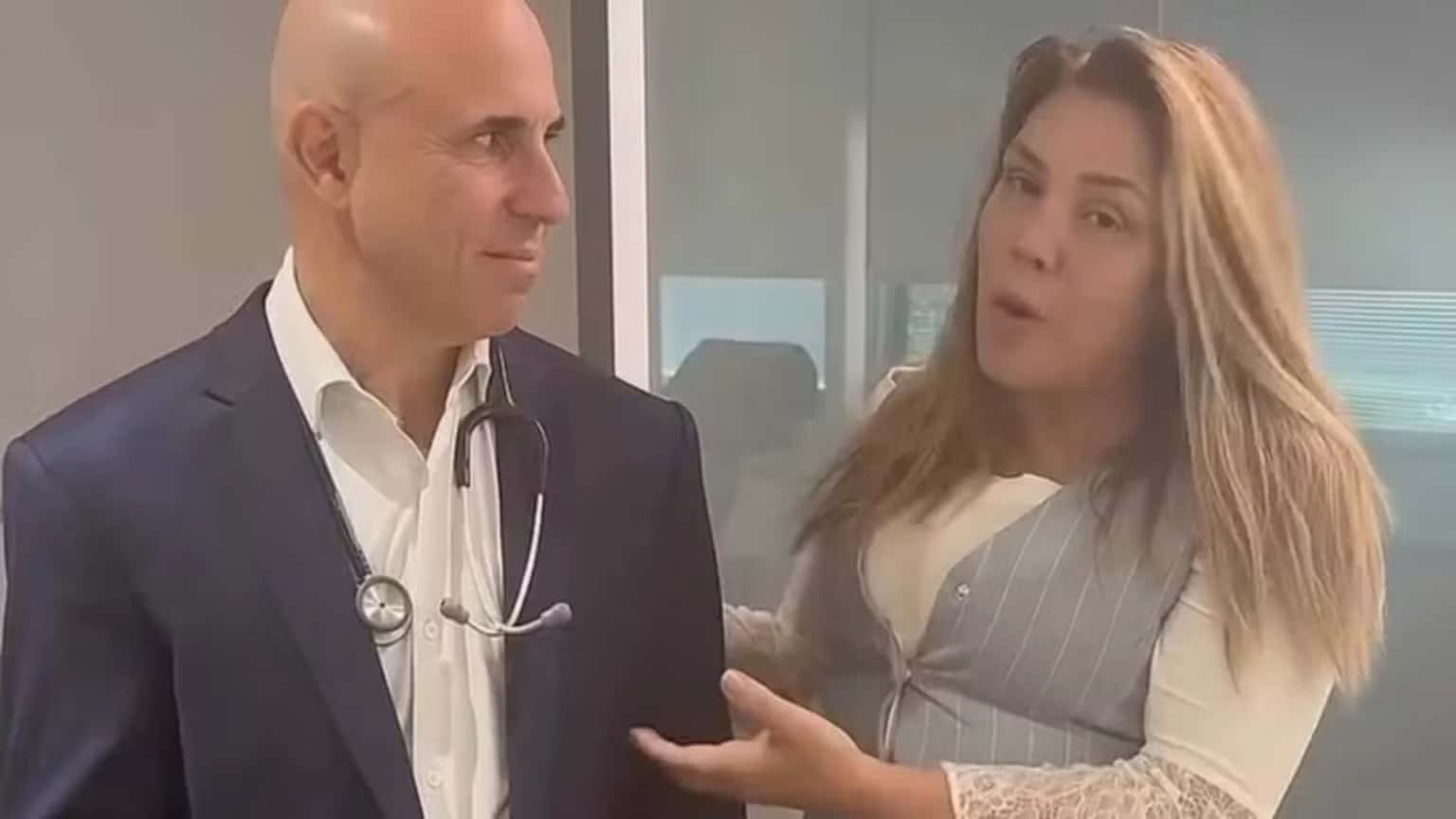 Simony se emociona com notícia de remissão do câncer; médico explica