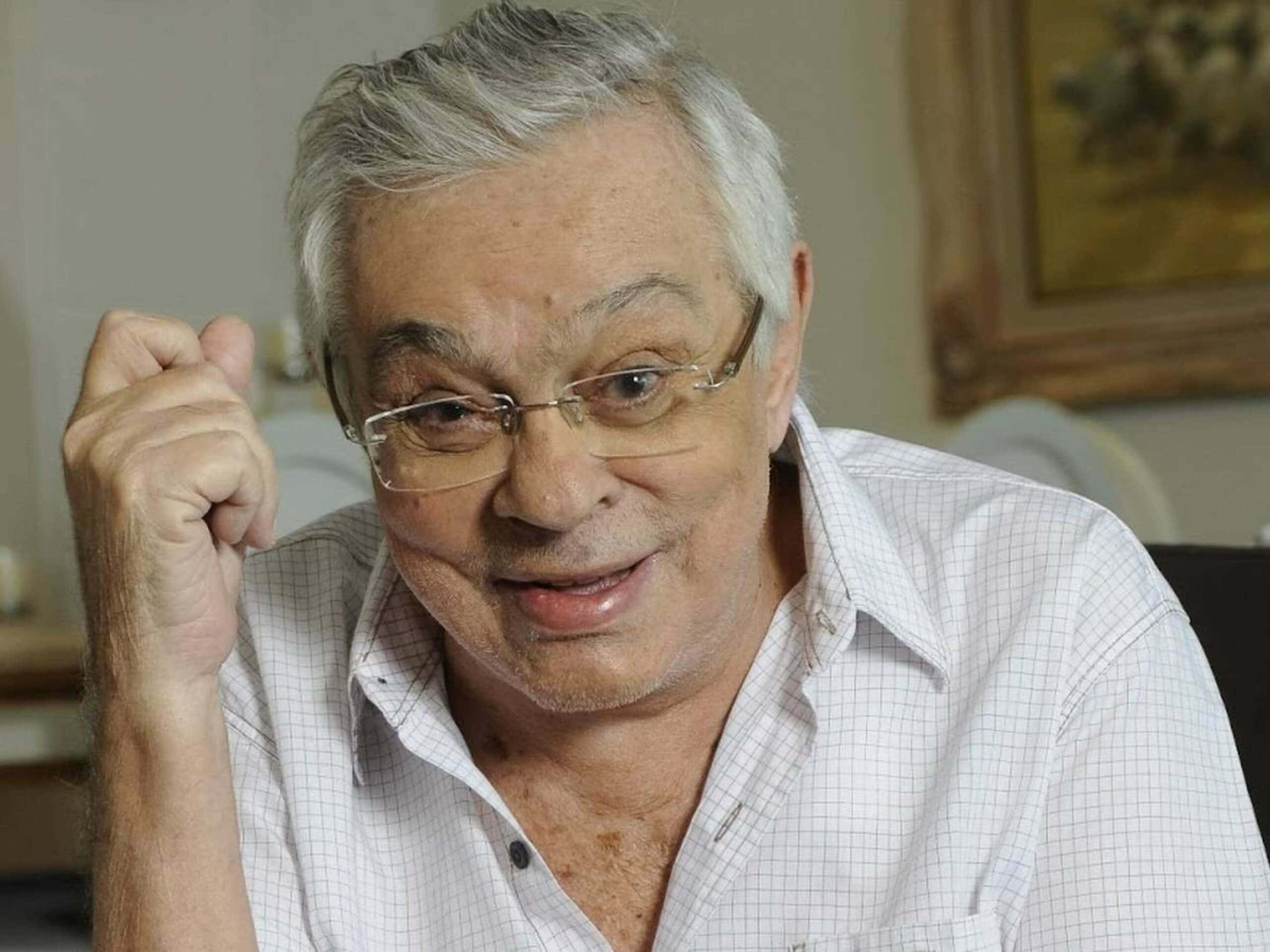 Chico Anysio viveu namoro secreto com atriz da Globo no auge da carreira