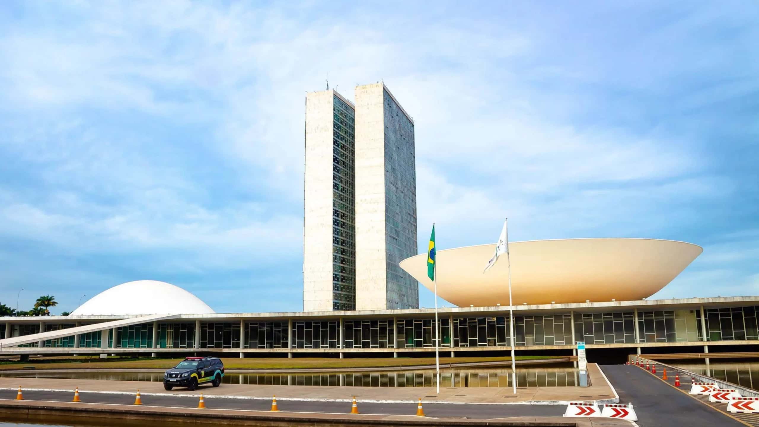 Salários de até R$ 37 mil: confira os concursos públicos de 2026