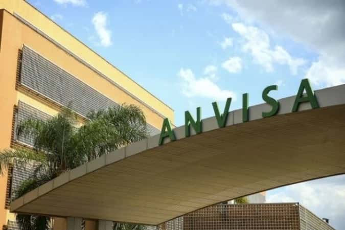 Anvisa proíbe substância presente em xaropes por risco cardíaco grave
