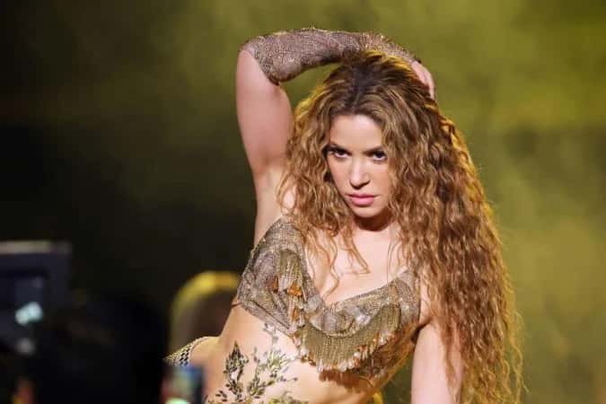 Shakira já fez show a R$ 5 em Uberlândia e foi jurada da Banheira do Gugu