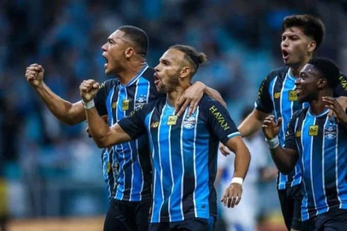 Grêmio bate o Confiança e larga em vantagem na Copa do Brasil