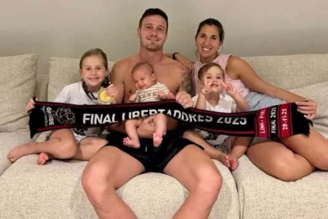 Filho de Saúl volta para casa após ficar internado, e jogador agradece apoio