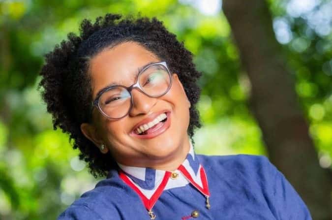 Milena do BBB 26 pede fim de vaquinha para celular e atitude repercute