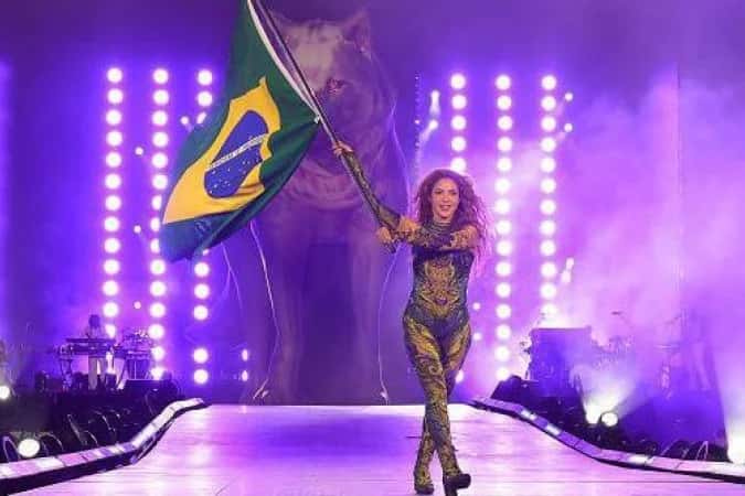 ‘Copacabana coroou Shakira como a rainha do pop latino’: o que a imprensa internacional disse sobre show no RJ