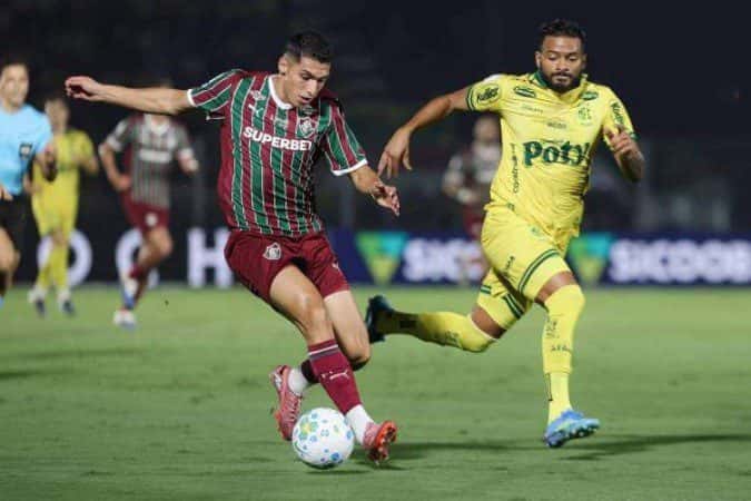 Fluminense joga mal e perde para o Mirassol no Maião