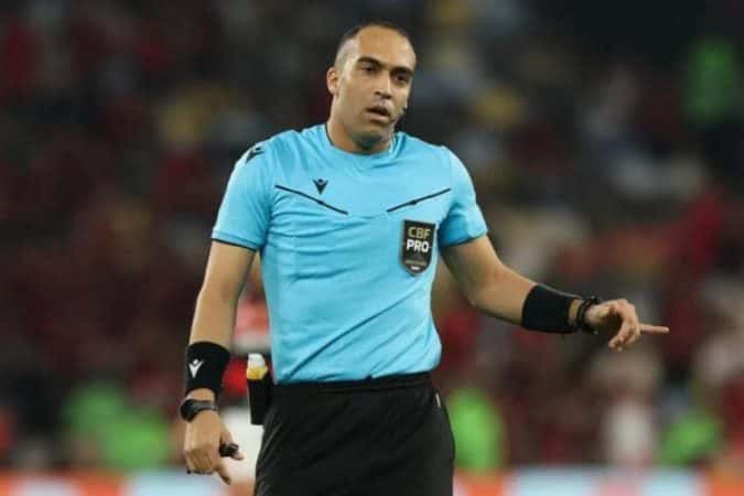 Árbitro de Flamengo x Palmeiras é hostilizado em avião: “Pilantra”
