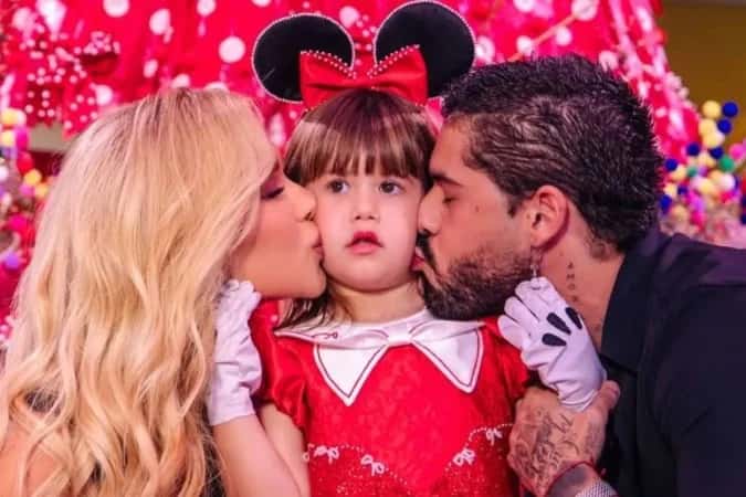 Virginia e Zé Felipe ficam juntinhos em festa da filha e público faz apelo