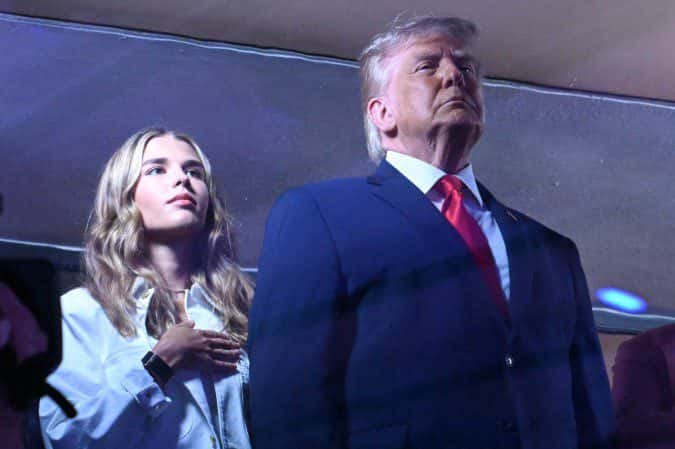 Trump é vaiado no Madison Square Garden antes de jogo da NBA