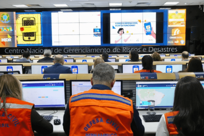 Sabotagem ou erro humano: especialista analisa falha em alerta da Defesa Civil
