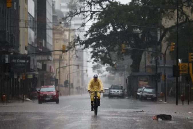 Ciclone-bomba deve atingir o Sul e provocar ventos de até 100 km/h nesta quinta-feira; entenda o fenômeno