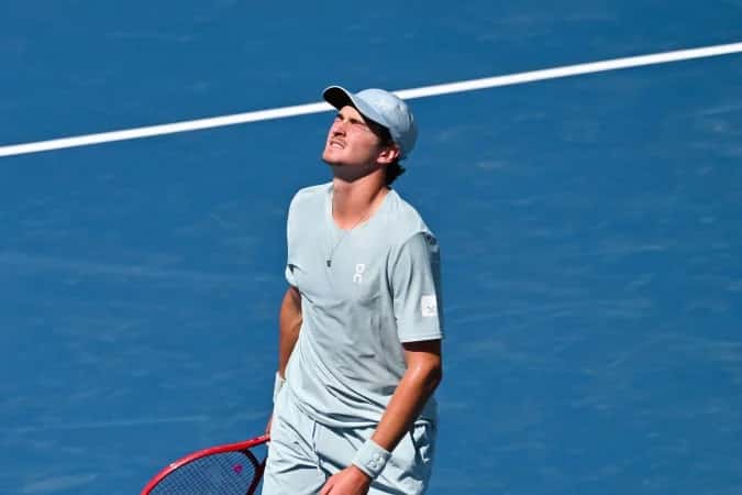 João Fonseca desiste do Masters 1000 de Cincinnati após sentir desconforto