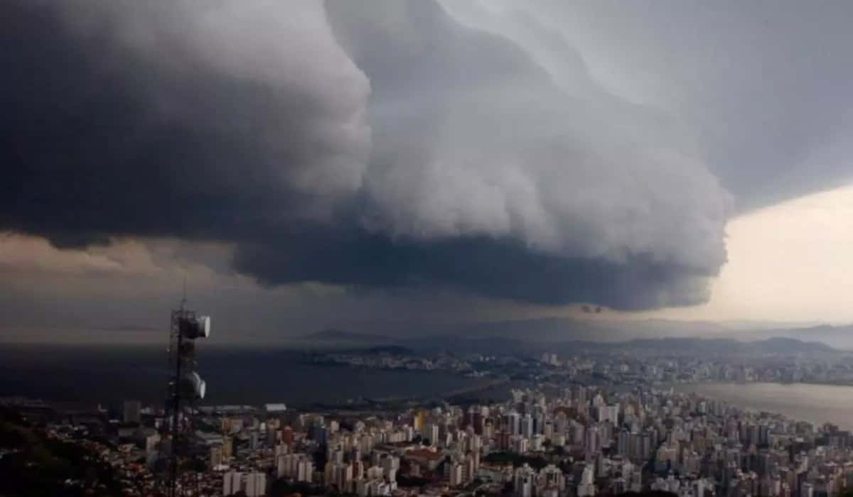 Por onde vai passar o ciclone-bomba? Veja previsão